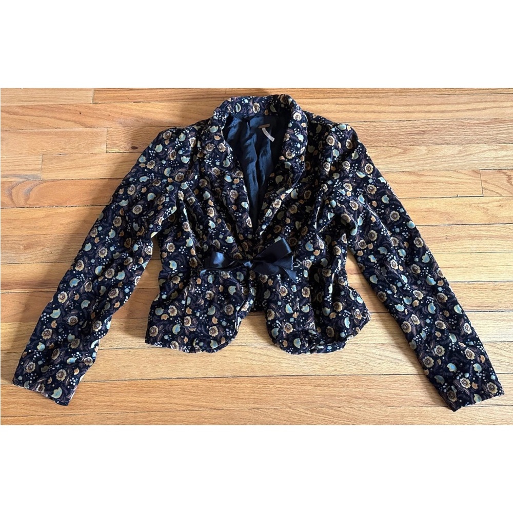 Free People Black Velvet Floral Tie Waist Crop Blazer Jacket Size 4